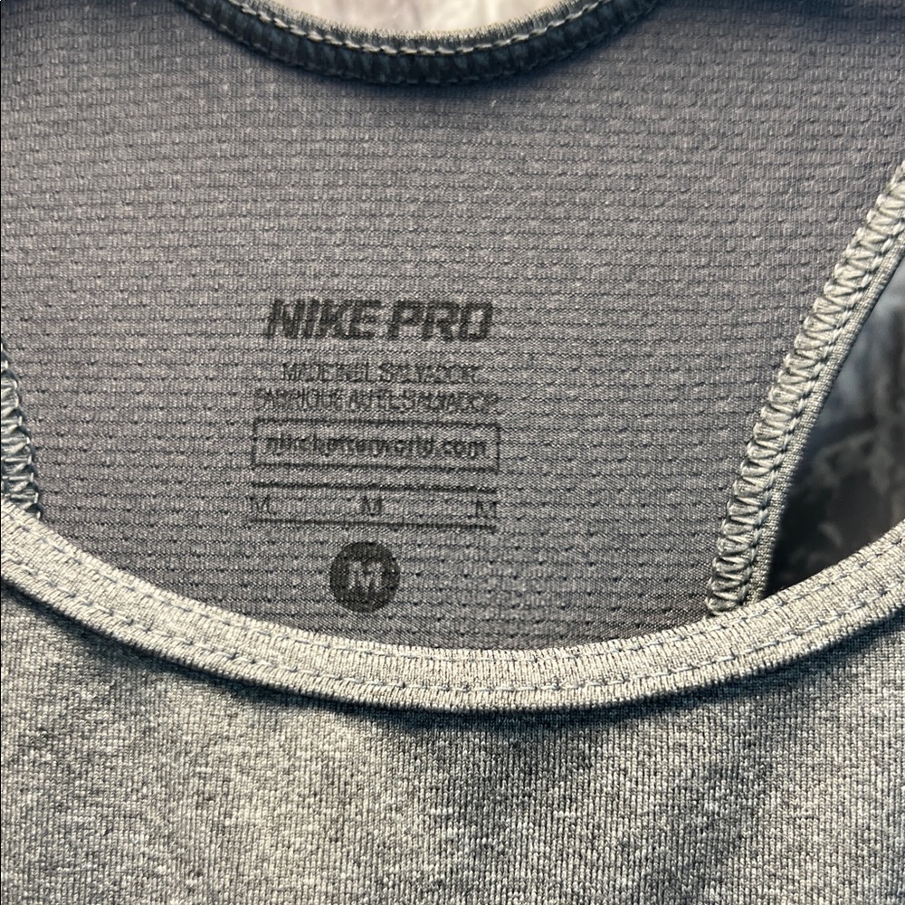 Nike‎ Pro  Women's Tank Top - Picture 4 of 8